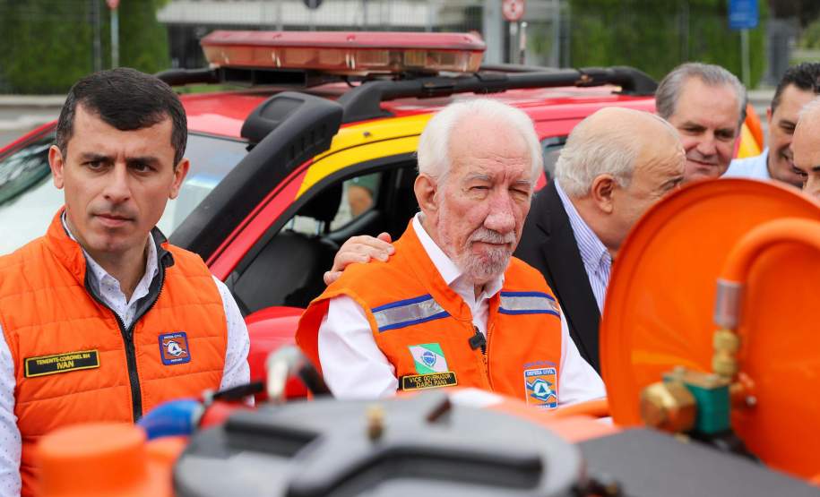 Resposta rápida: Estado entrega equipamentos a 100 municípios para combate a incêndios