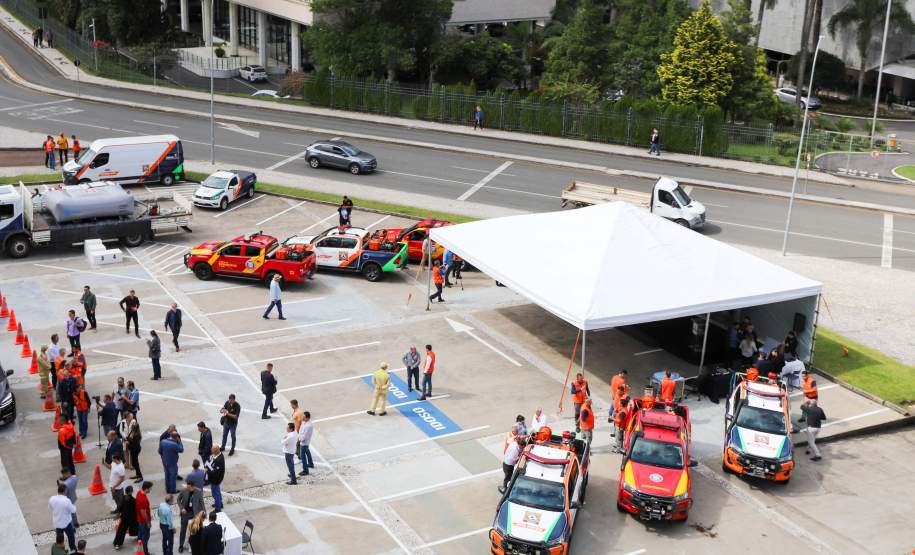 Resposta rápida: Estado entrega equipamentos a 100 municípios para combate a incêndios