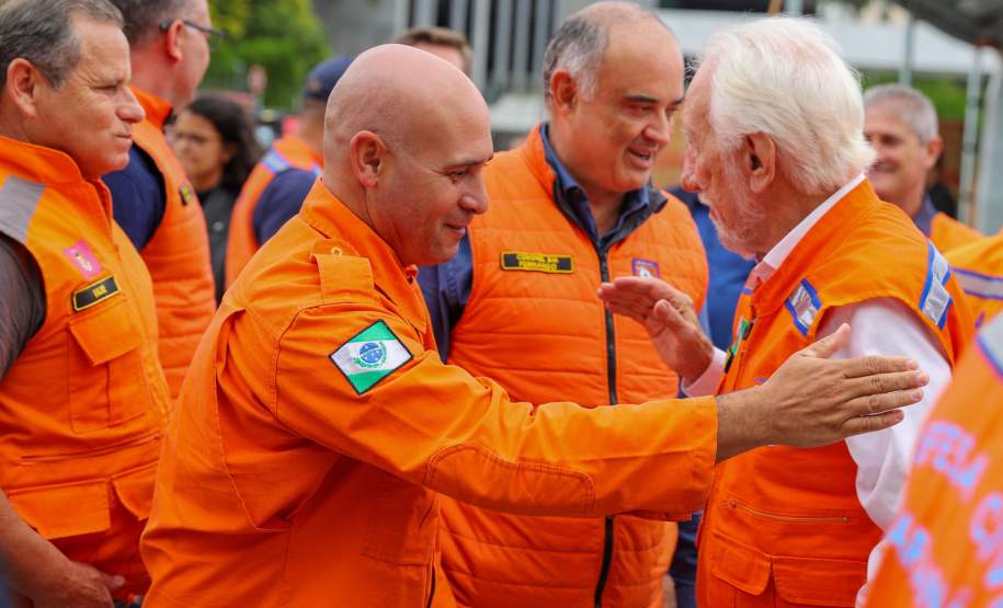 Resposta rápida: Estado entrega equipamentos a 100 municípios para combate a incêndios