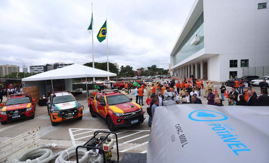 Resposta rápida: Estado entrega equipamentos a 100 municípios para combate a incêndios