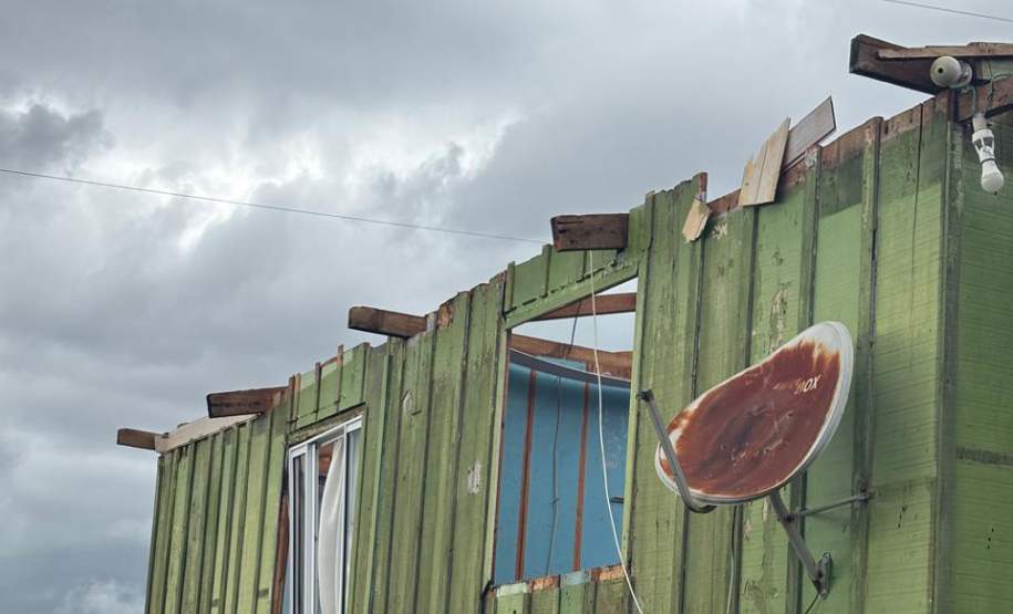 Defesa Civil atende municípios atingidos pelos temporais; ventos chegaram a 121 km/h