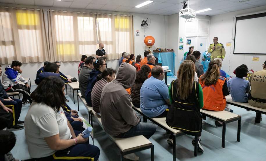 Semana de Redução de Risco de Desastres nos colégios reforça papel das Brigadas Escolares