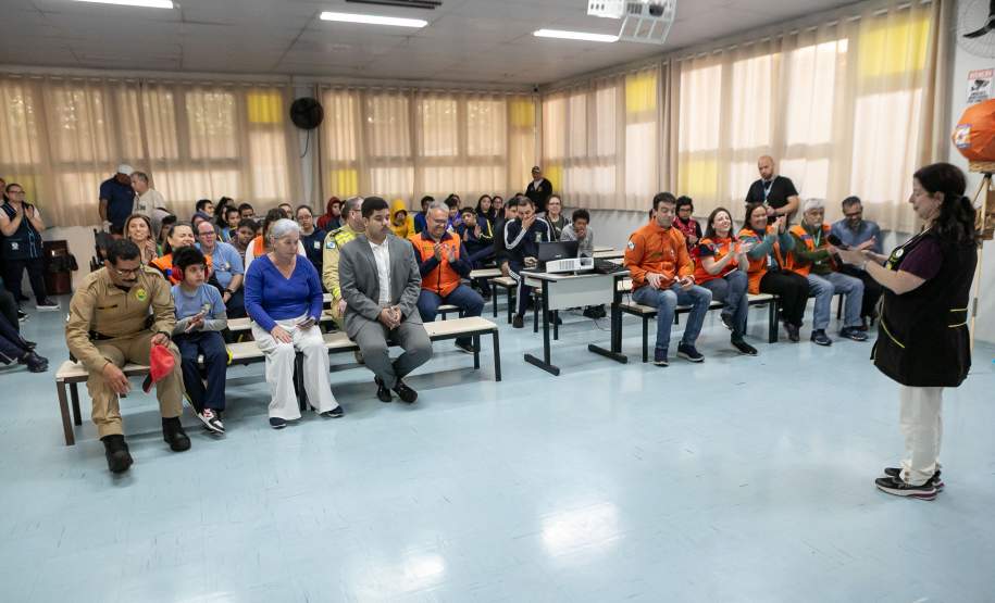 Semana de Redução de Risco de Desastres nos colégios reforça papel das Brigadas Escolares