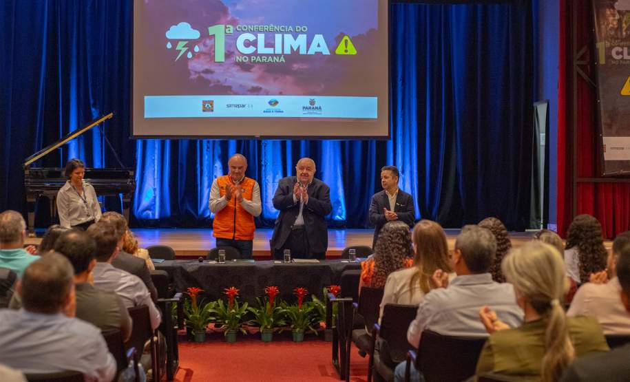 Conferência do Clima reúne prefeituras, apresenta dados meteorológicos e discute futuro