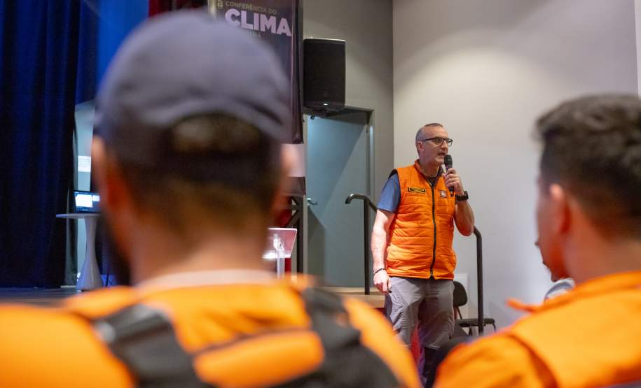 Conferência do Clima reúne prefeituras, apresenta dados meteorológicos e discute futuro