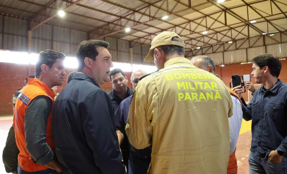 Em Rio Bonito do Iguaçu, Ratinho Junior anuncia força-tarefa para reconstrução das casas