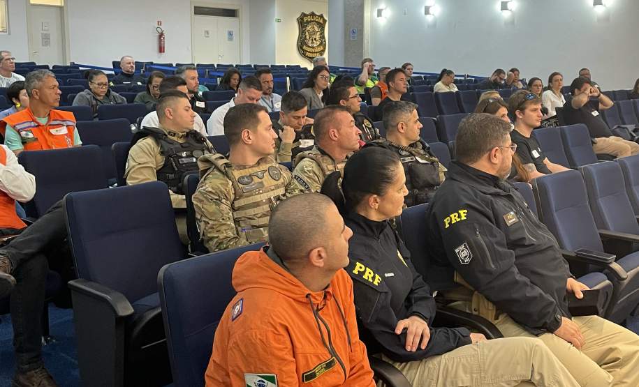 Defesa Civil do Paraná impacta 2 mil pessoas sobre ações de prevenção de riscos