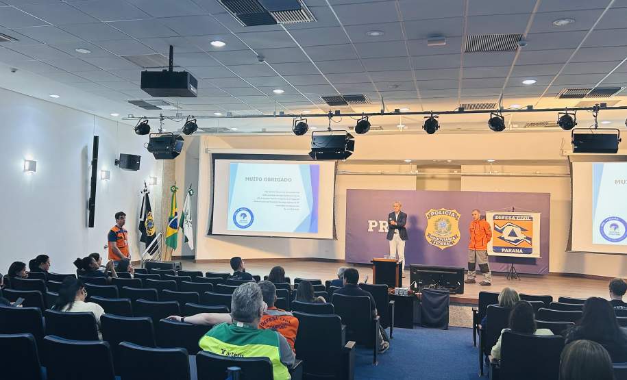 Defesa Civil do Paraná impacta 2 mil pessoas sobre ações de prevenção de riscos