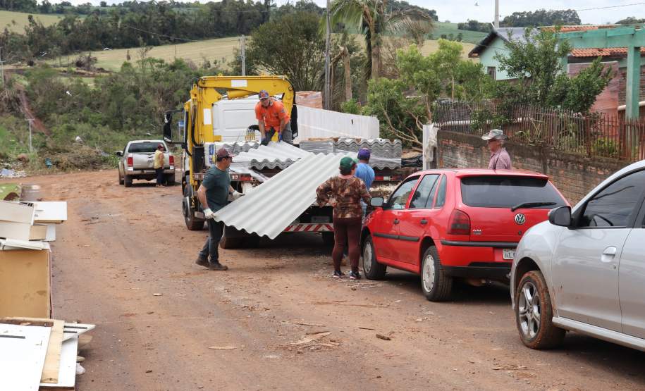 Resposta rápida da Defesa Civil do Paraná em Rio Bonito do Sul apresenta resultados e serviços essenciais foram 100% restabelecidos