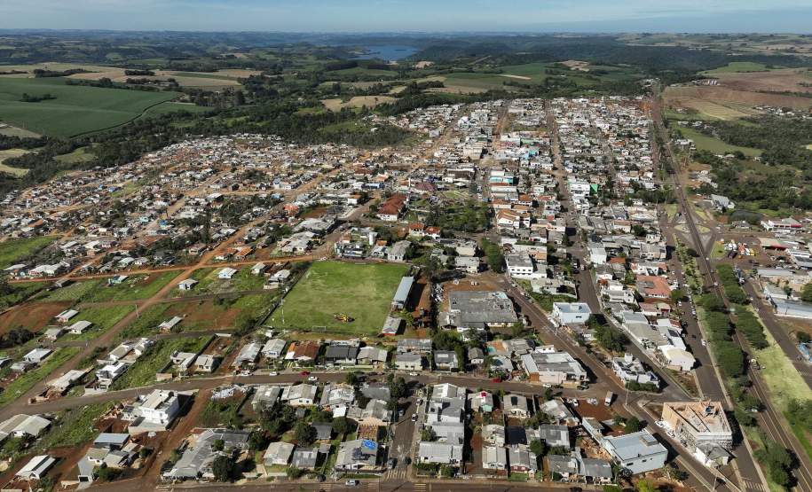 Laudo técnico final do Simepar eleva classificação de tornados que atingiram 11 cidades do Paraná