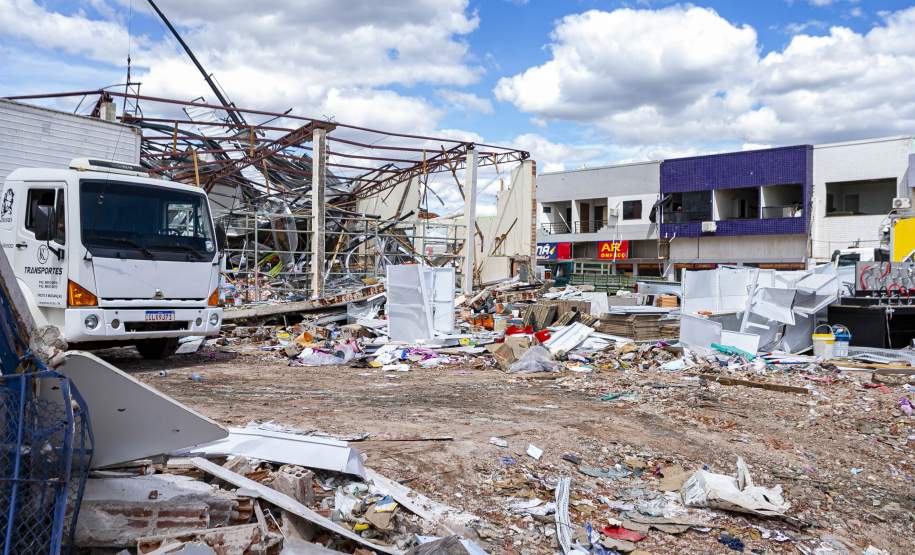 Histórias comoventes: moradores de Rio Bonito do Iguaçu começam a reconstruir a vida
