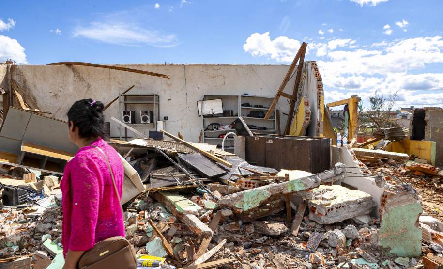 Histórias comoventes: moradores de Rio Bonito do Iguaçu começam a reconstruir a vida
