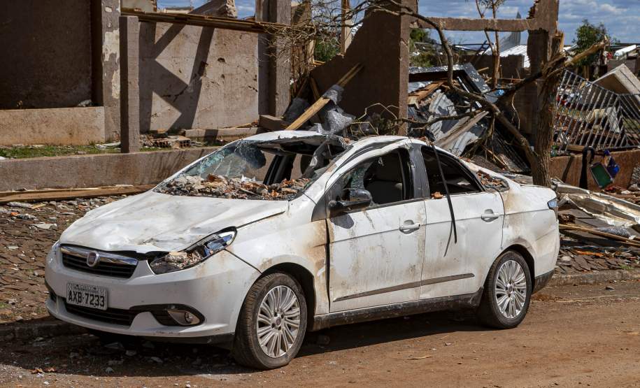 Histórias comoventes: moradores de Rio Bonito do Iguaçu começam a reconstruir a vida