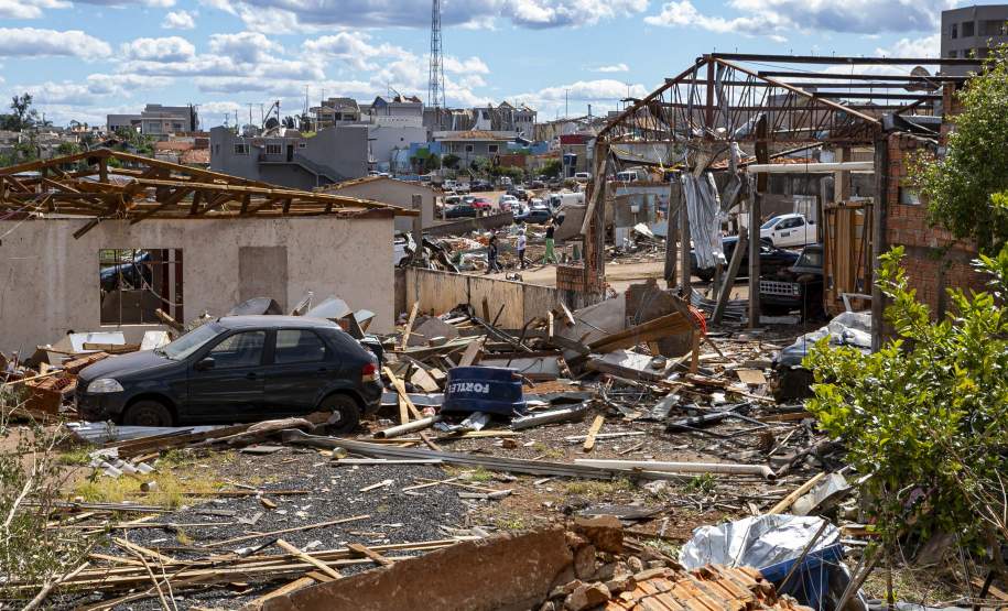 Histórias comoventes: moradores de Rio Bonito do Iguaçu começam a reconstruir a vida