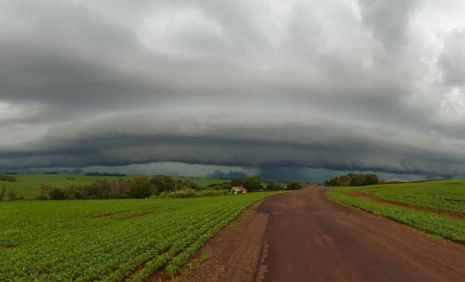 Simepar alerta para novos temporais nos próximos dias; Defesa Civil orienta cuidados