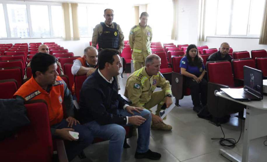 432 pessoas são atendidas após tornado em Rio Bonito do Iguaçu; governador decola para região