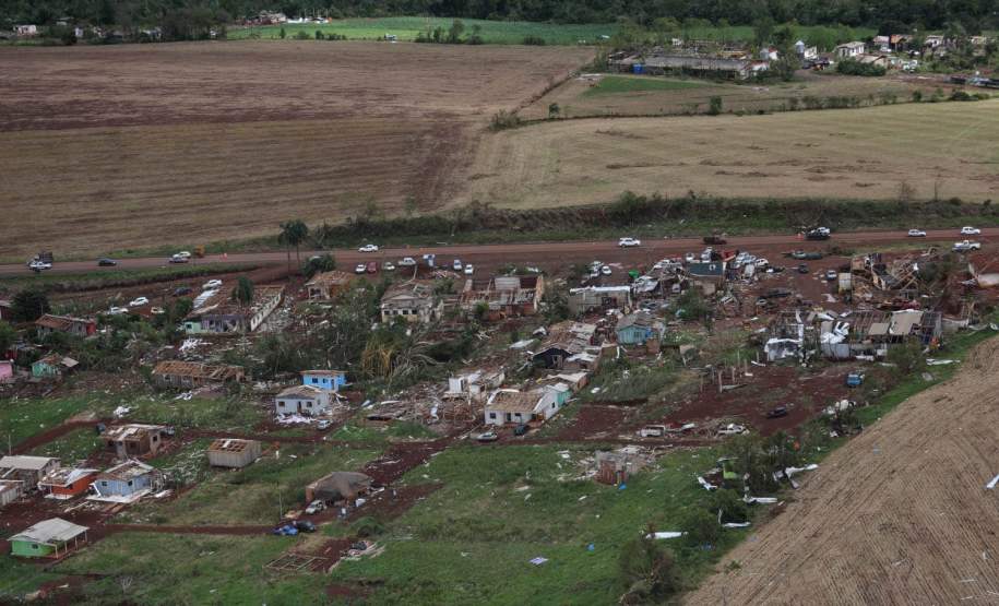 Hospitais de toda a região recebem vítimas do tornado; Defesa Civil orienta sobre doações