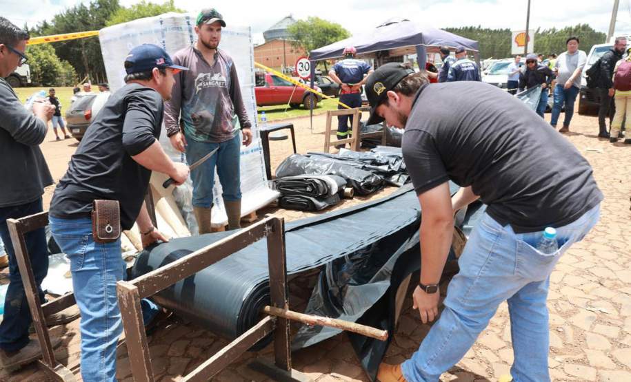 Com mais de mil desalojados e desabrigados, governo e municípios preparam abrigos