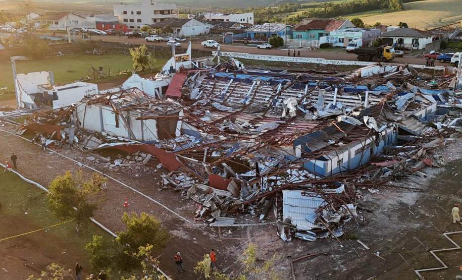 Estado vai liberar R$ 50 milhões de Fundo de Calamidade para reconstrução de Rio Bonito do Iguaçu