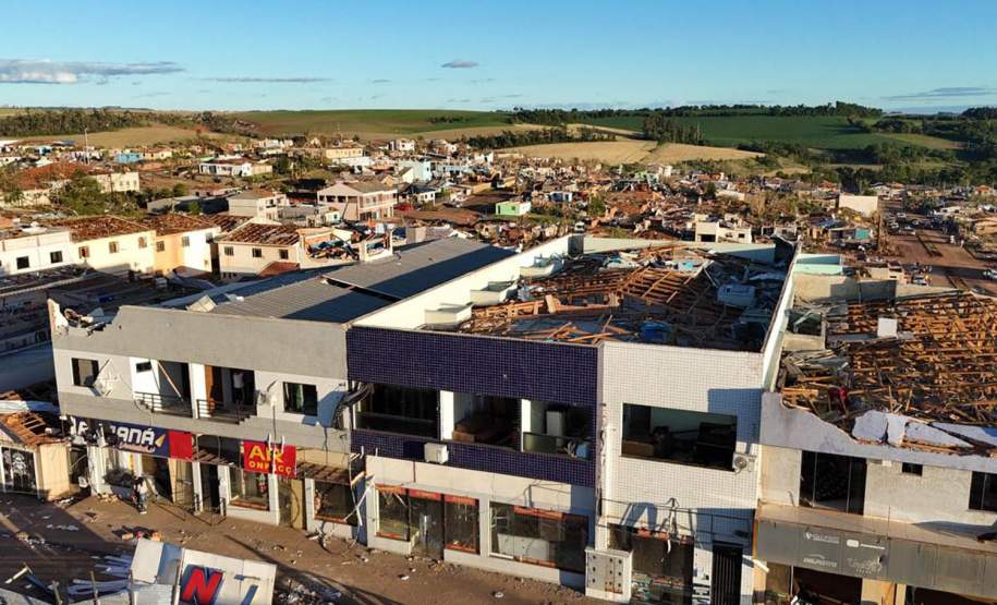 Estado vai liberar R$ 50 milhões de Fundo de Calamidade para reconstrução de Rio Bonito do Iguaçu